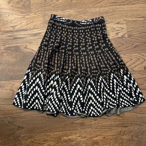BCBG MAXAZRIA - skater skirt with dot pattern - size XS